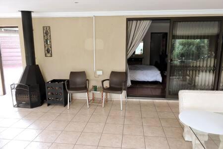 The Pheasant Apartment Boksburg Exterior foto